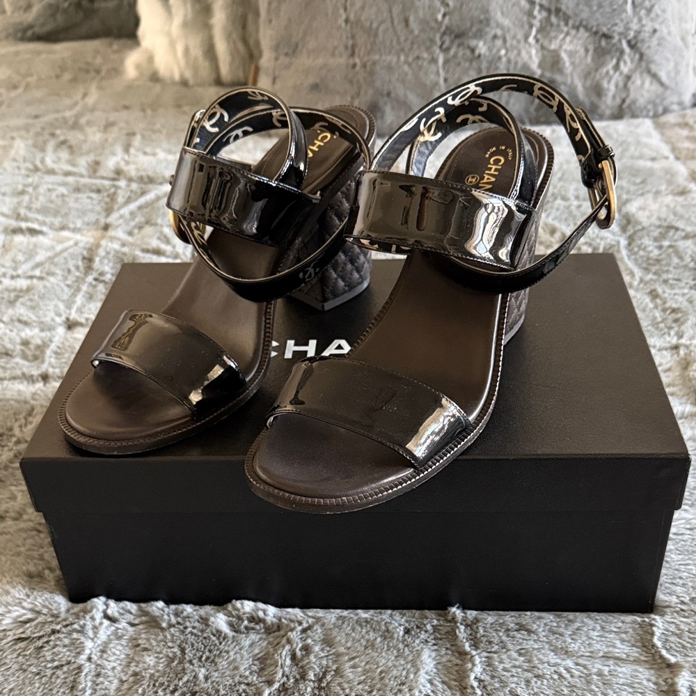CHANEL Black Patent Leather Logo Ankle-Strap Block Heels - Size 38